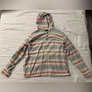 Patagonia multicolor sweatshirt with hood.